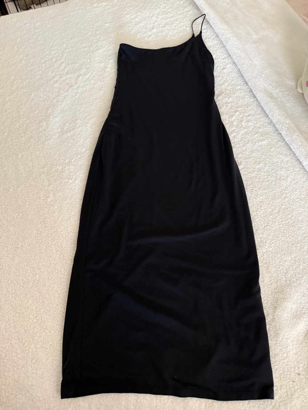 Babaton Black One-Shoulder Midi Slip Dress